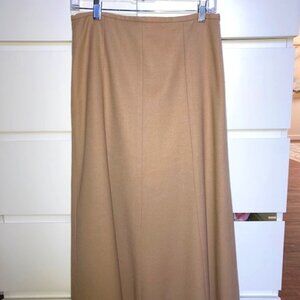 Woman's A-line skirt